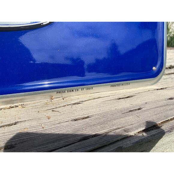 NOS 1984 Valvoline Motor Oil Center Metal Sign 24" x 18" Embossed Original 45B - Picture 5 of 5